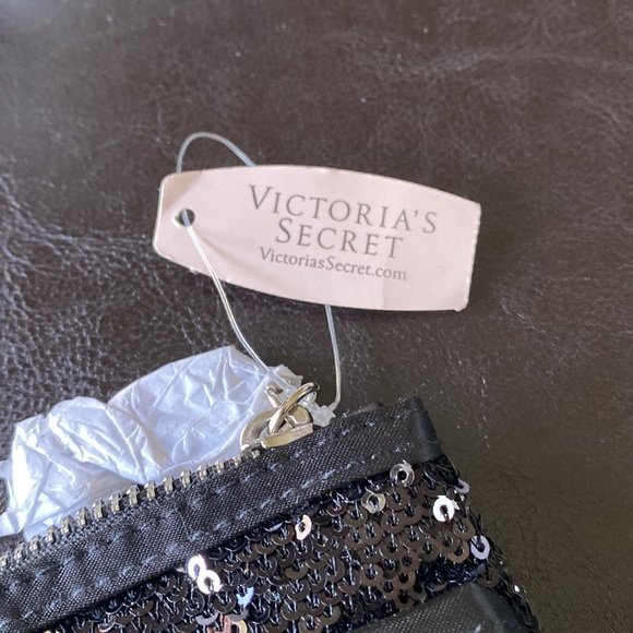 Victoria Secret makeup bag NWT - Picture 3 of 6